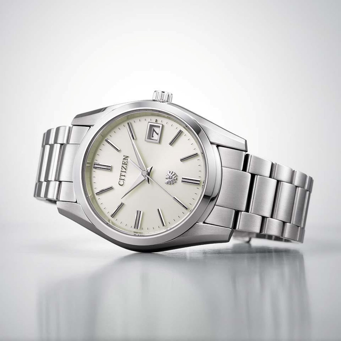 シチズン The CITIZEN AQ4080-52A ザ・シチズン