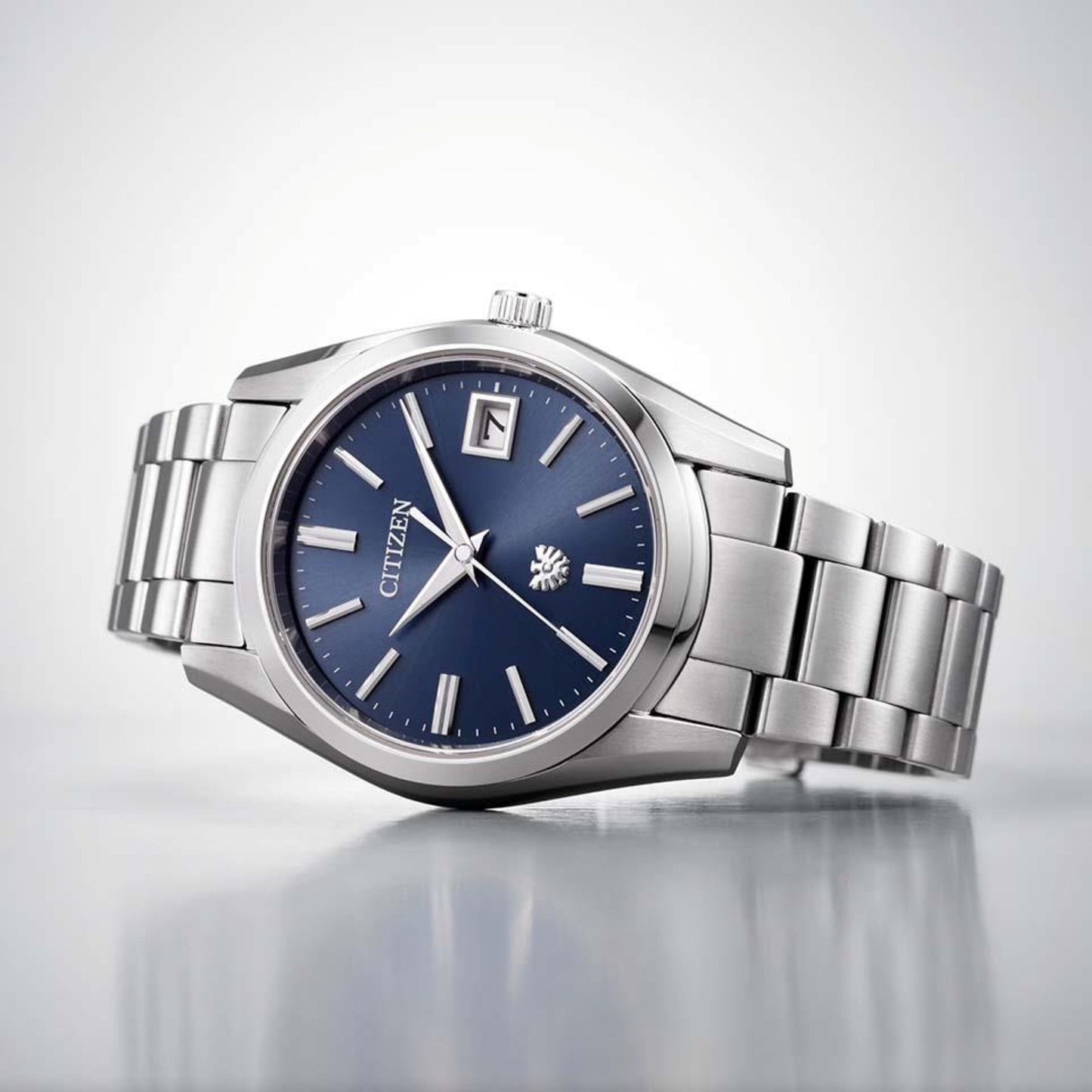 シチズン The CITIZEN AQ4080-52L ザ・シチズン