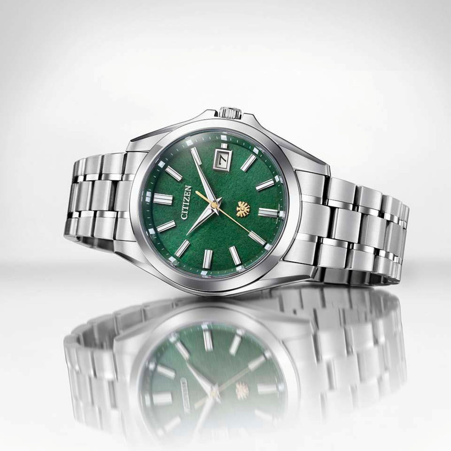 シチズン The CITIZEN AQ4091-56W ザ・シチズン エコ・ドライブ50周年限定モデル 5月28日発売
